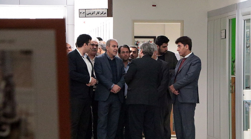 بازدید رئیس سازمان مدیریت تهران از پارک علم و فناوری دانشگاه شریف