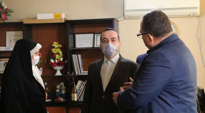 مسعود شفیعی از برخی ادارات شهرستان قدس بازدید کرد